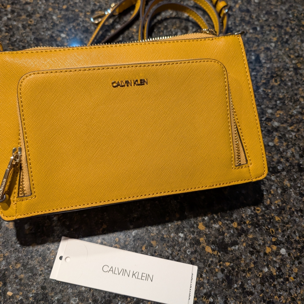 Calvin Klein Yellow Crossbody Bag - Picture 2 of 6